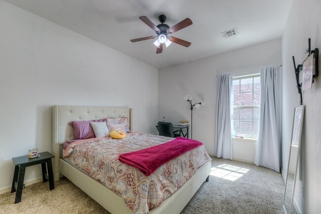 Building Photo - 26746 E 143rd St S