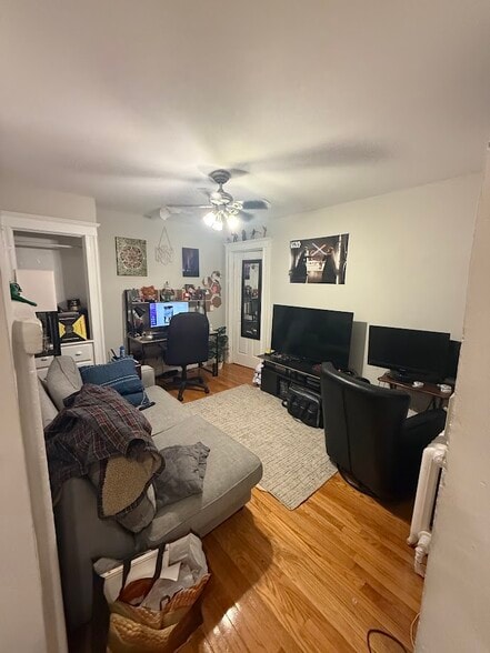 Building Photo - 220 Hanover St