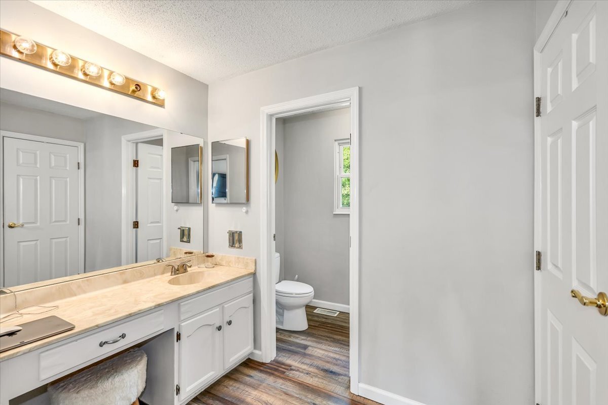 Building Photo - 1428 Hudson Lndg