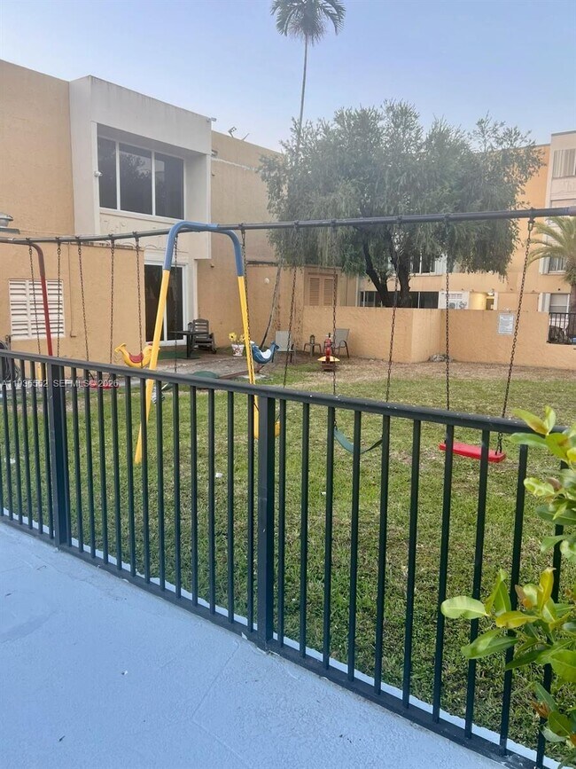 Building Photo - 6841 SW 147th Ave