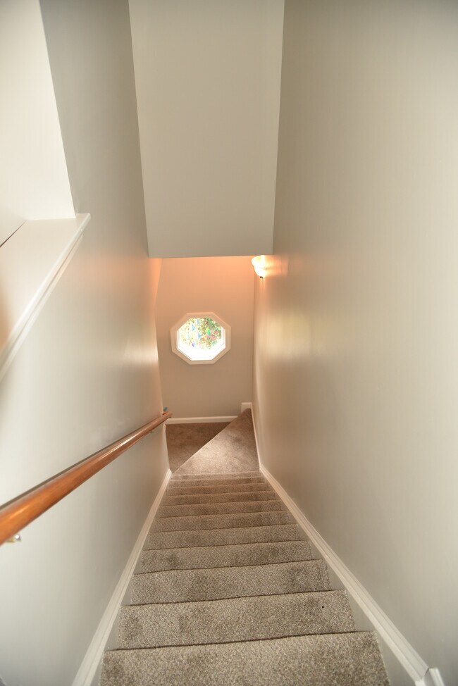 Building Photo - 5409 Johnston Mill Ct