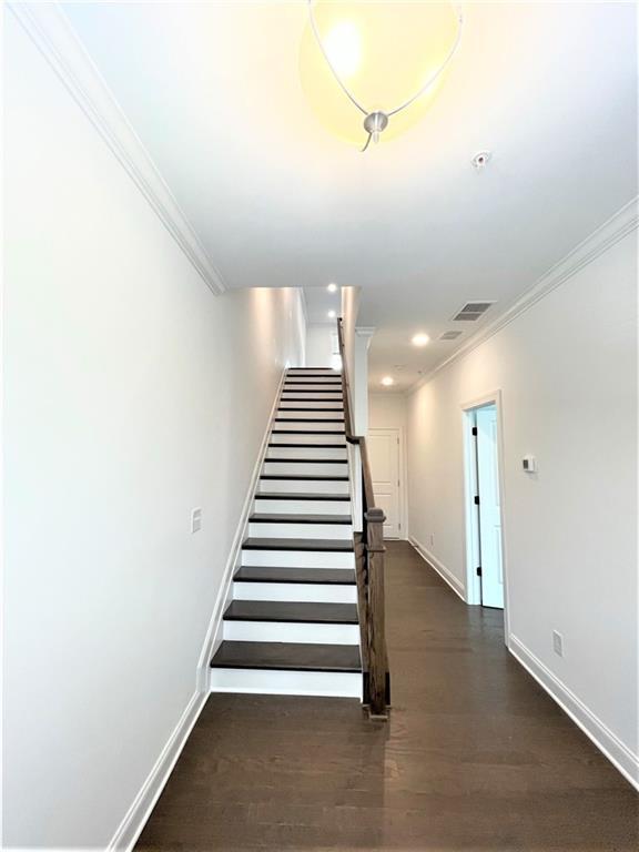 Building Photo - 6523 Beacon Dr