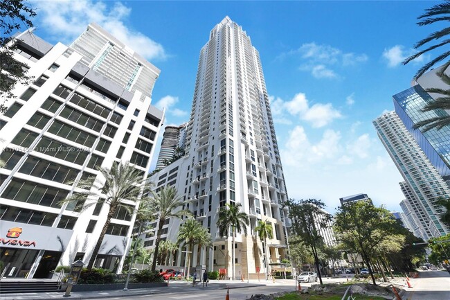 Building Photo - 1060 Brickell Ave