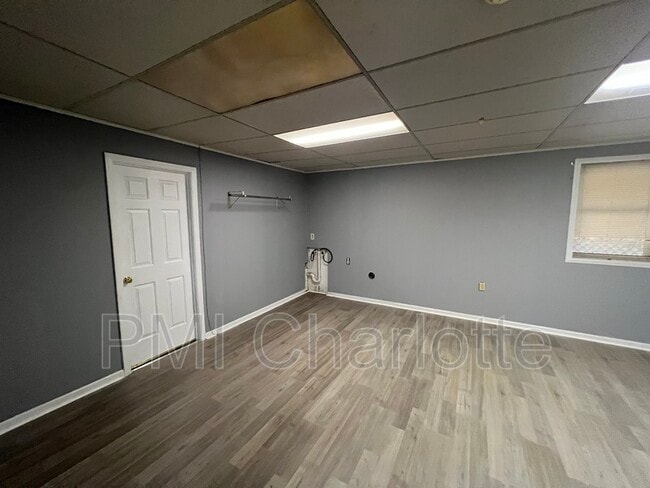 Building Photo - 1784 Ashley St