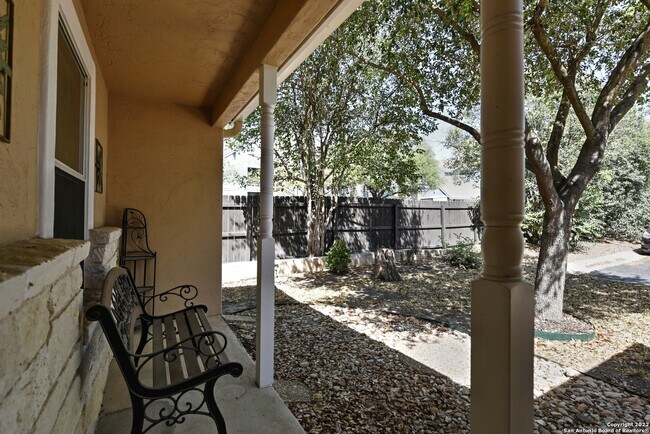 Building Photo - 3202 Eisenhauer Rd