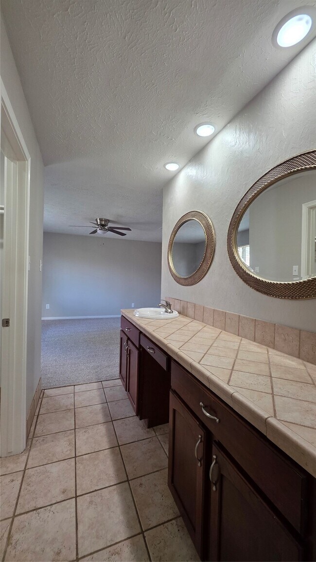 Building Photo - 14855 Easingwold Dr