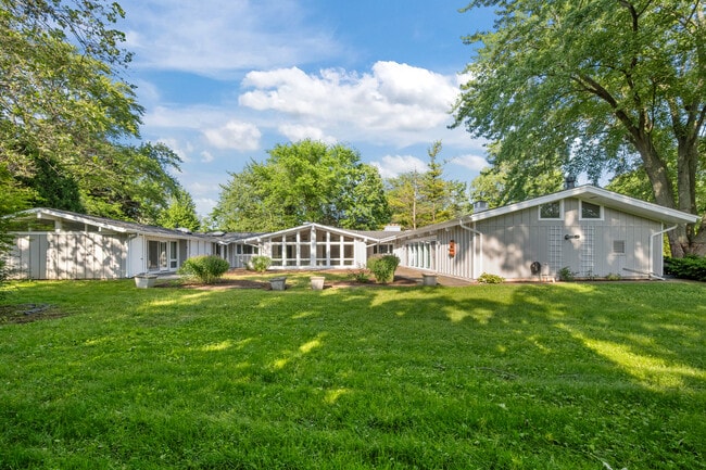 Building Photo - 1161 Winwood Dr