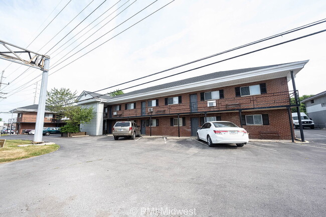 Primary Photo - "Charming 1-Bedroom Apartment in Avon with...