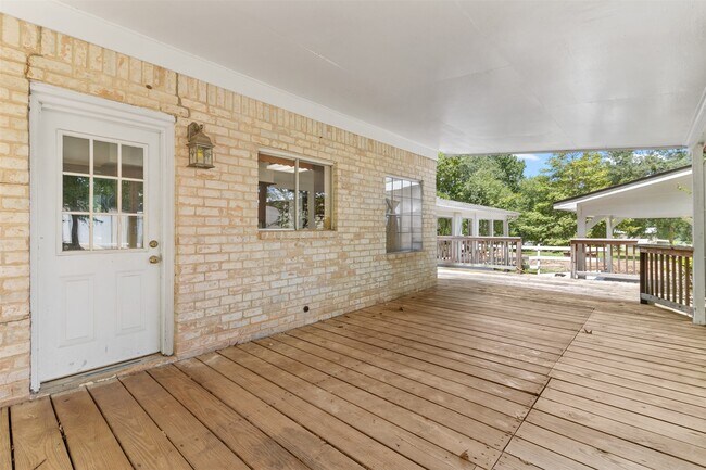 Building Photo - 13750 Cedar Hill Rd