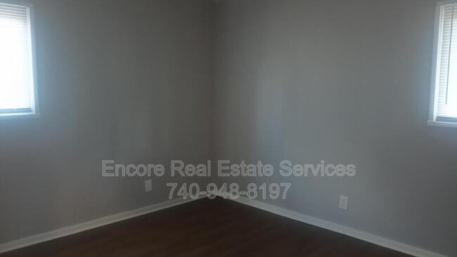 Building Photo - 575 Seneca Dr