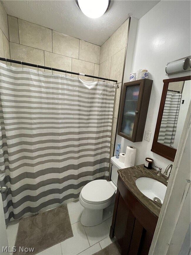 Building Photo - 2678 Grand Ave