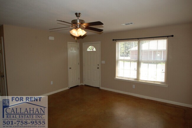 Building Photo - 8005 Langer Dr