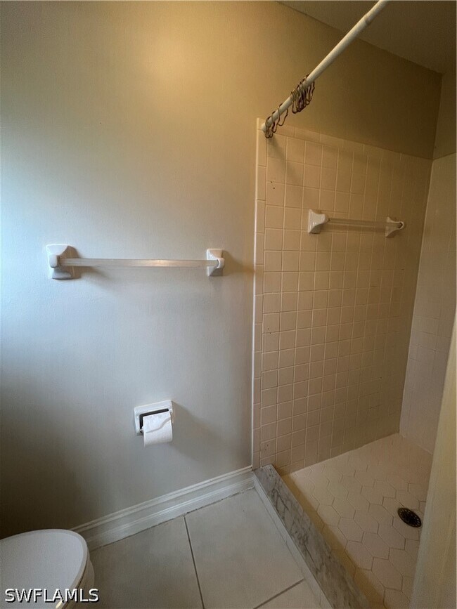Building Photo - 108 Tanglewood Ct