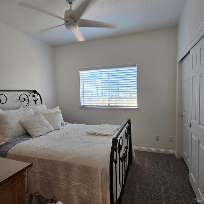 Building Photo - 298 White Sands Dr