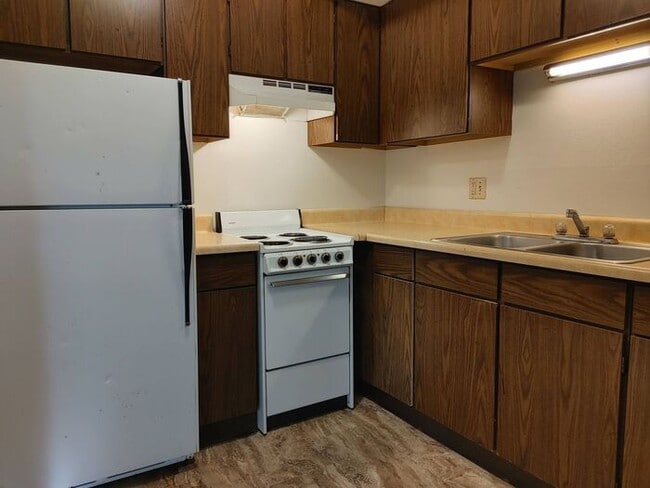 Building Photo - $925 | 1 Bedroom, 1 Bathroom Apartment | No Pets | Available for August 1st, 2026 Move In!