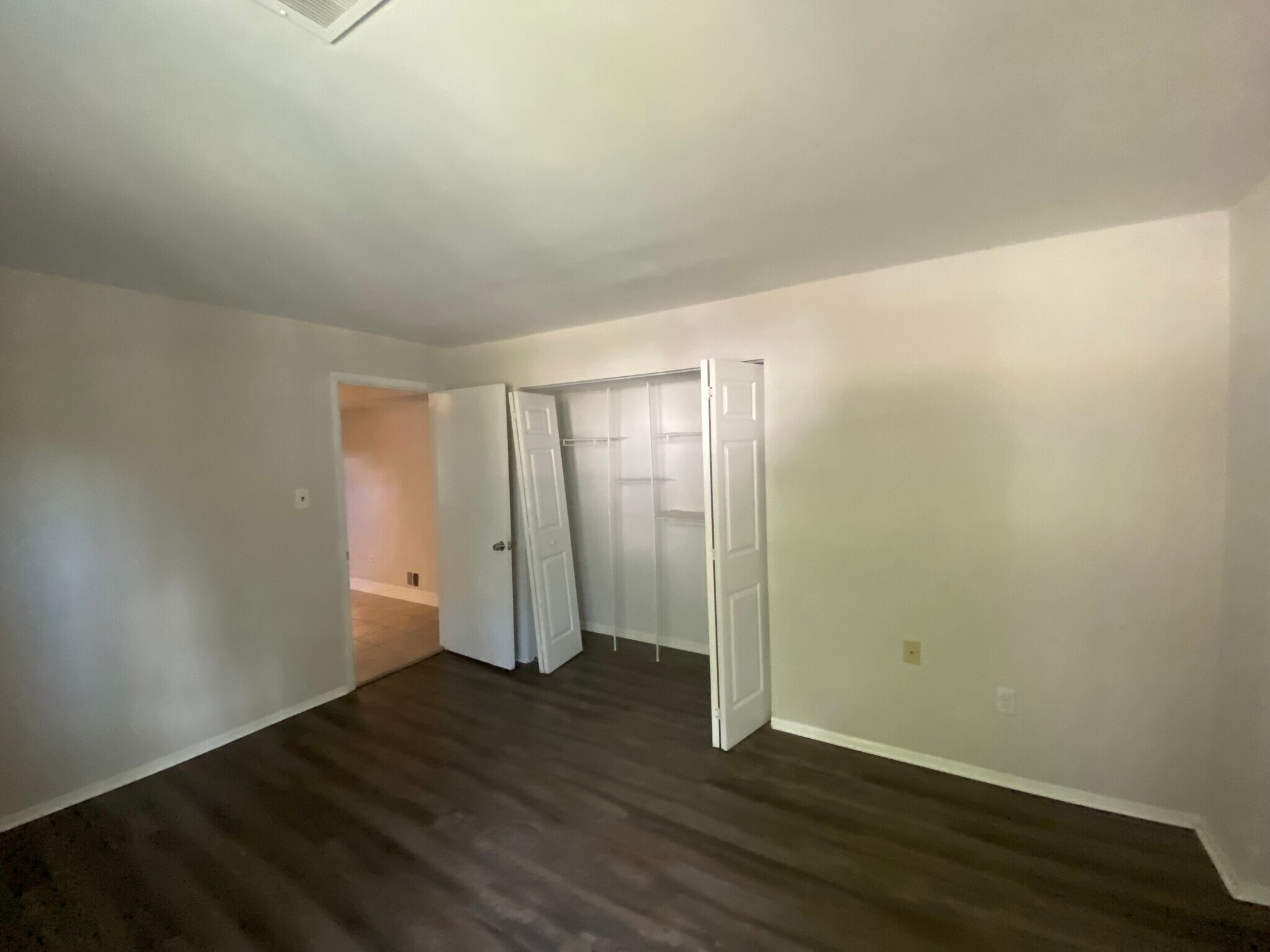 Bedroom 4 (downstairs) - 4616 Twinbrook Rd