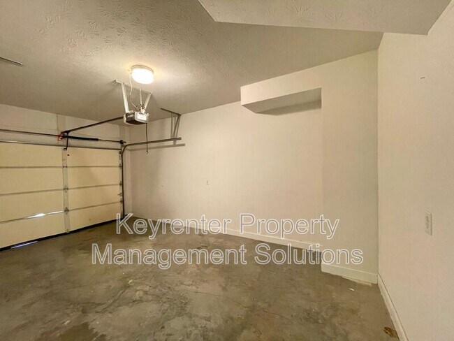 Building Photo - 38 Enchanted View Cir