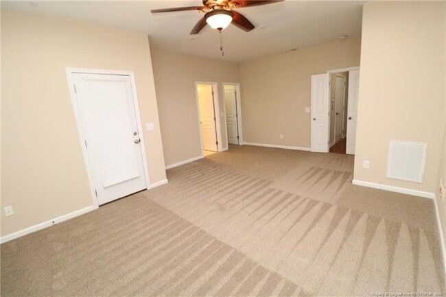 Building Photo - 711 Keystone Park Dr