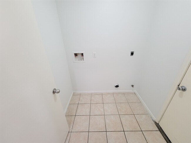 Building Photo - 8514 Opalwood Ct