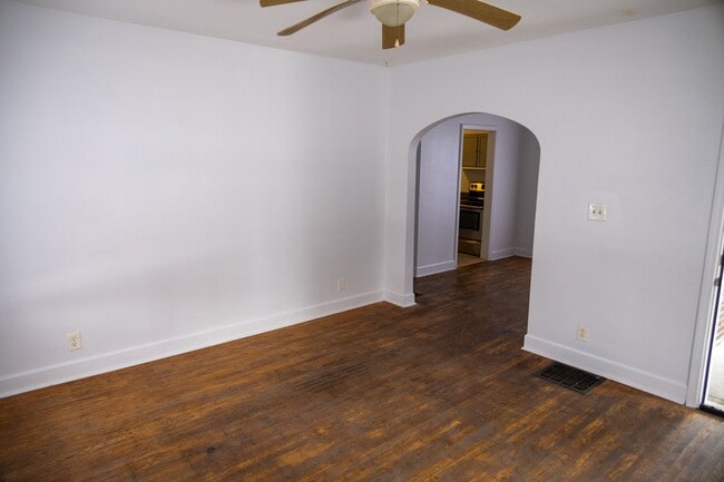 Building Photo - 1627 N Tibbs Ave