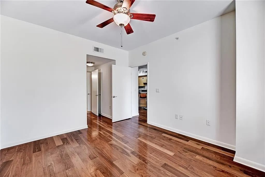 Second Bedroom Suite - 54 Rainey St