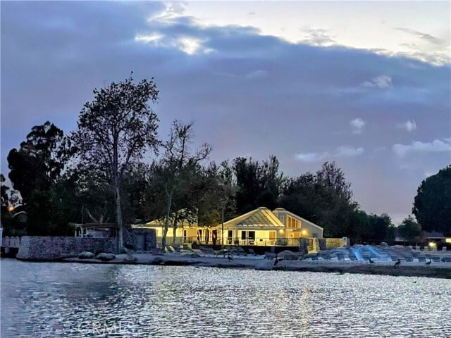 Building Photo - 330 Fallingstar