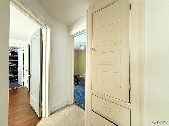 Building Photo - 245 Hamilton Dr