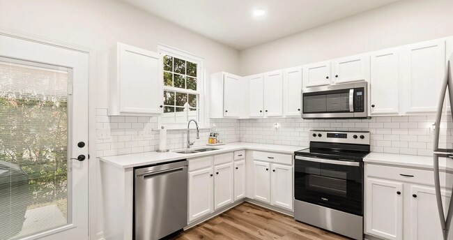 Building Photo - 2269 Winthrop Chase Dr