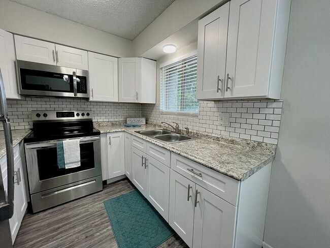 Building Photo - Vertical At Biltmore