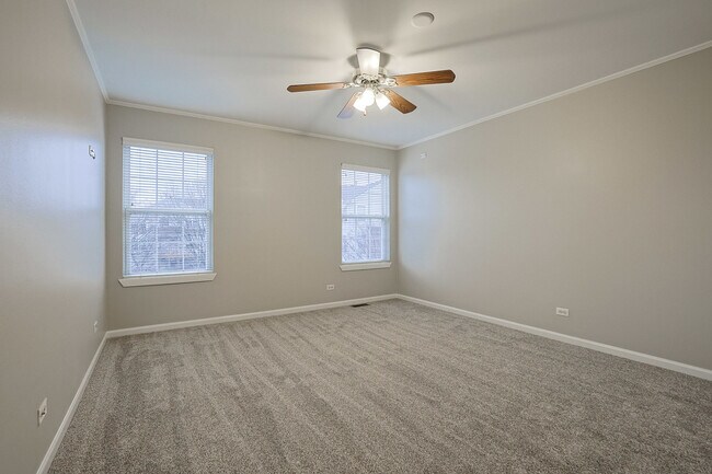 Building Photo - 145 Farmgate Dr