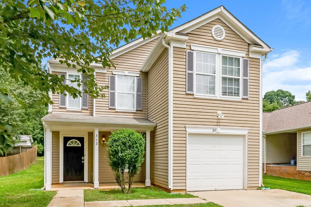 Building Photo - 312 Cloverdale Ct