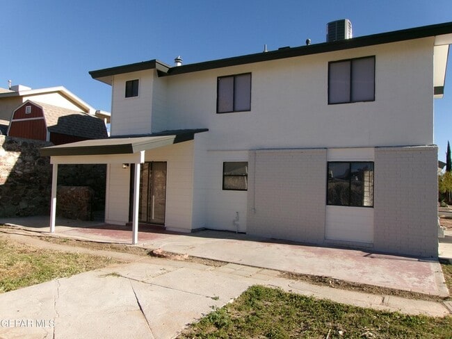 Building Photo - 7013 Echo Cliffs Dr