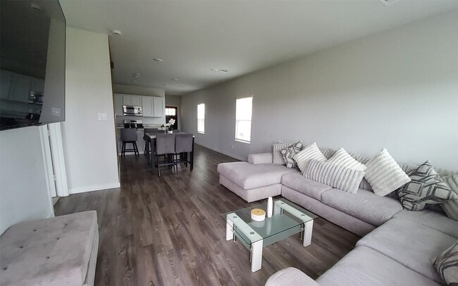 Building Photo - 17359 King Eider Rd