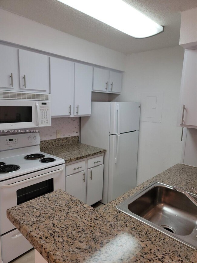 Building Photo - 2900 S University Dr
