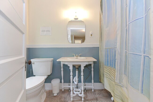 Building Photo - WINTER RENTAL: Squam Light