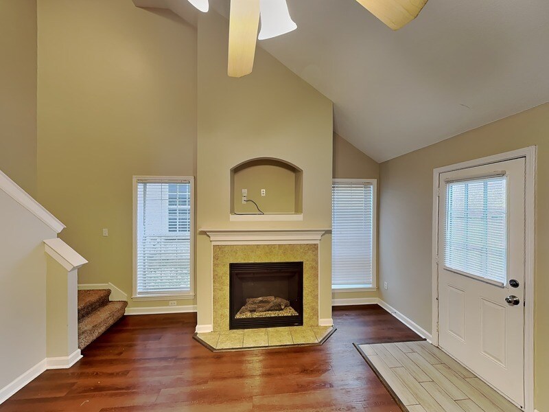 Building Photo - 1253 Travers Ln