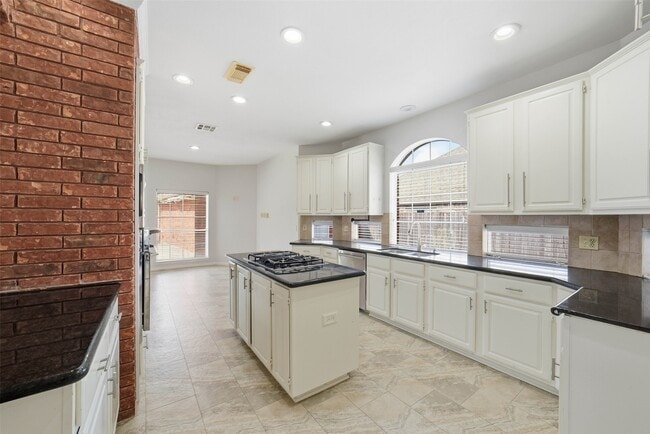 Building Photo - 4003 Bountiful Crest Ln