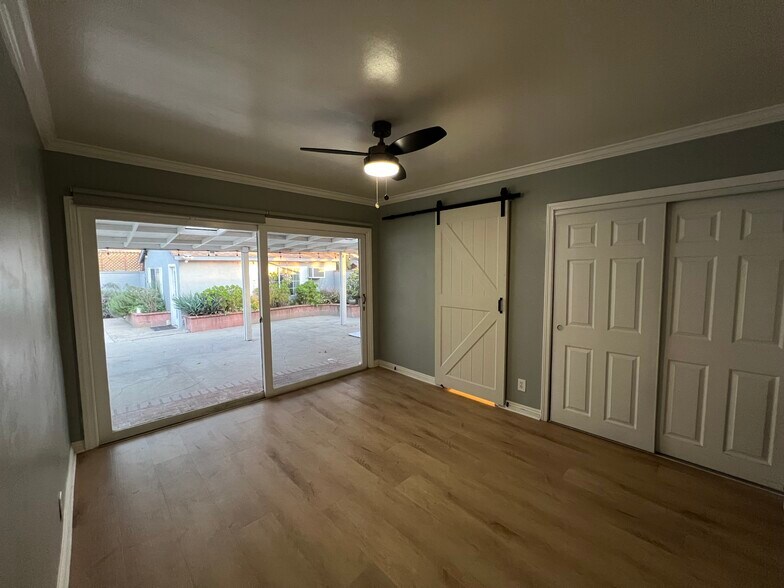 Building Photo - 576 Geneva Ave