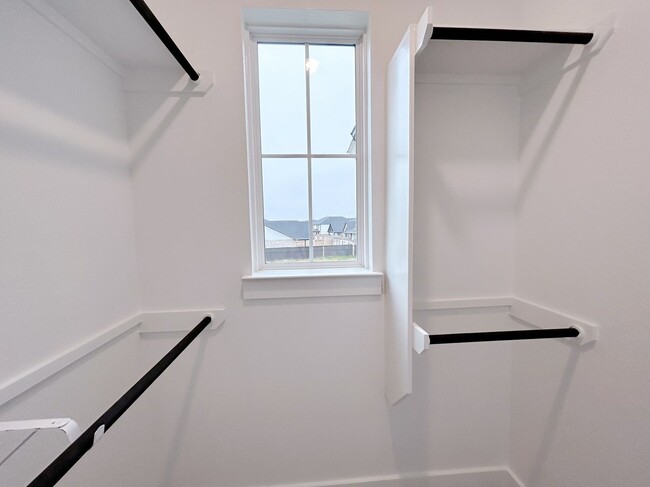 Building Photo - 29623 Burcreek Ln