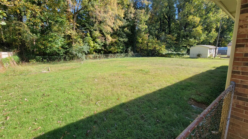 Backyard - 4208 Greenhaven Ln
