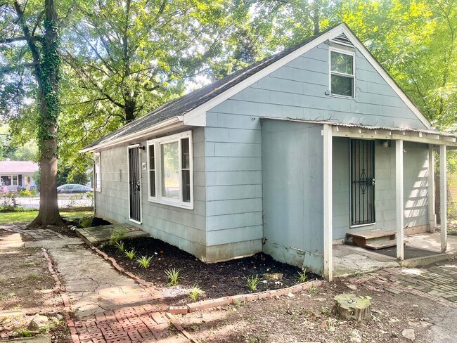 Building Photo - Beautiful 3 bed in Hazelwood