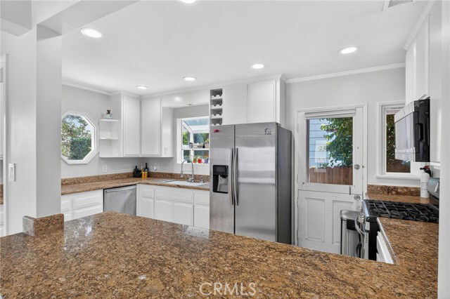 Building Photo - 608 35th St