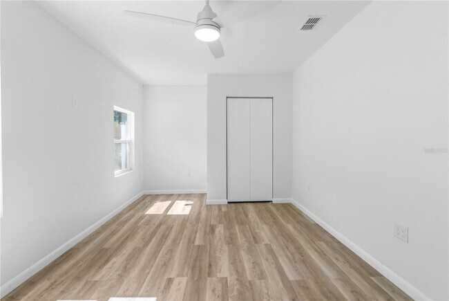 Building Photo - 3820 NW 15 Ave