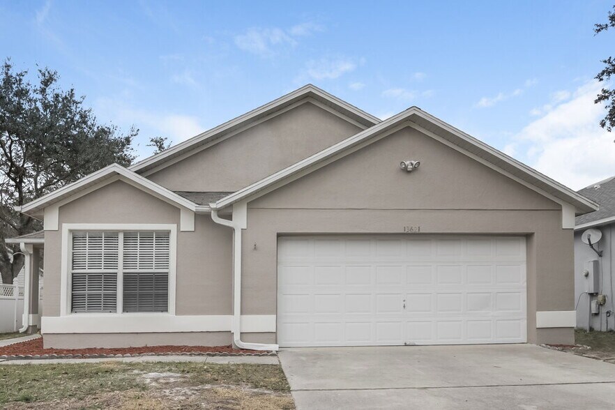 Primary Photo - 13621 Meadowpark Ave
