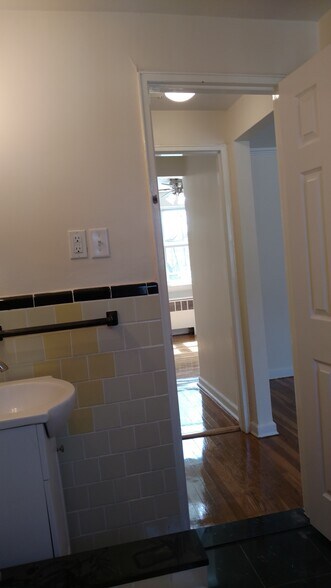 Bathroom entrance - 29 Carolyn Ter