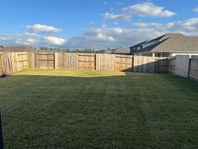 Building Photo - 15214 Canyon Rapids Rd