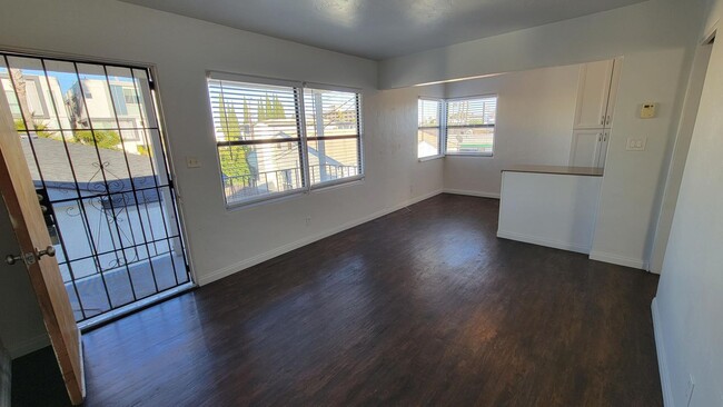 Building Photo - 1 bed, 1 bath - Point Loma