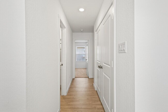 Building Photo - 9754 Janefield Ml