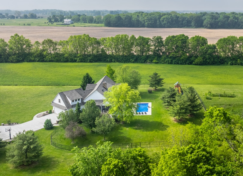 Building Photo - 1820 N 1100 E