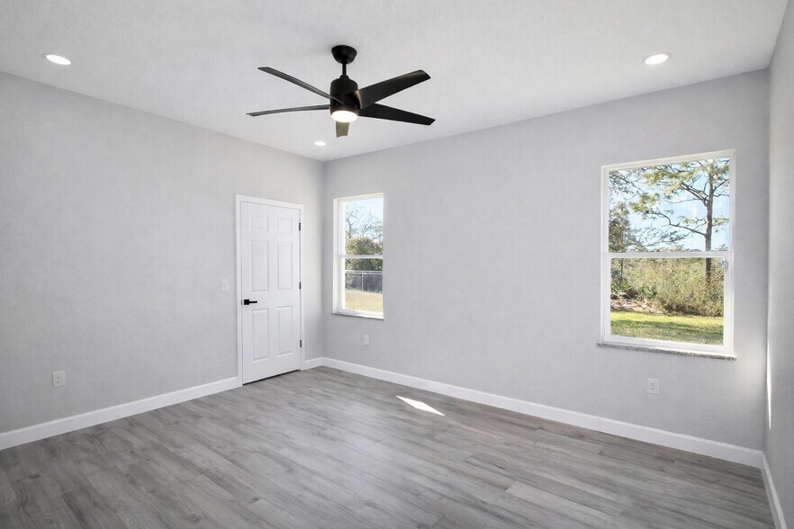 Building Photo - 4625 Cortez Blvd